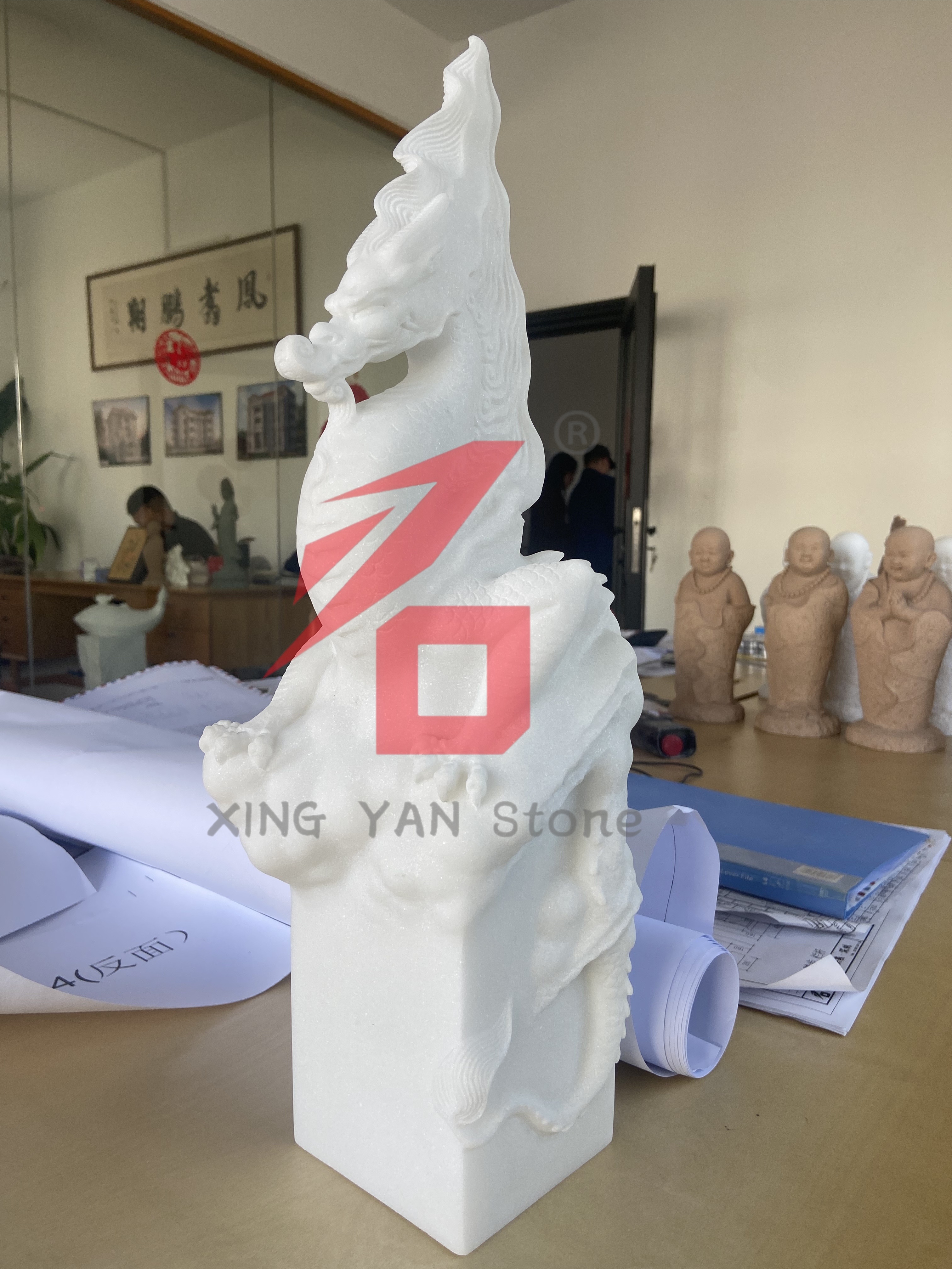 Chinese-Style Stone Carvings Gain Popularity in European and American Memorial Markets