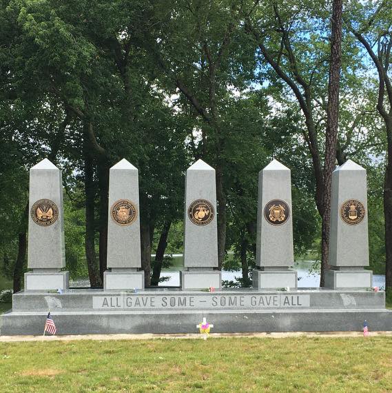 Xingyan American-Style Multi-Column Honor Memorial Sculpture